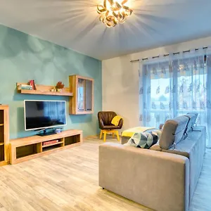 Appartamento Caseospitali - Casa Emilia Trilocale Di Charm Con Balcone, Cernusco Sul Naviglio